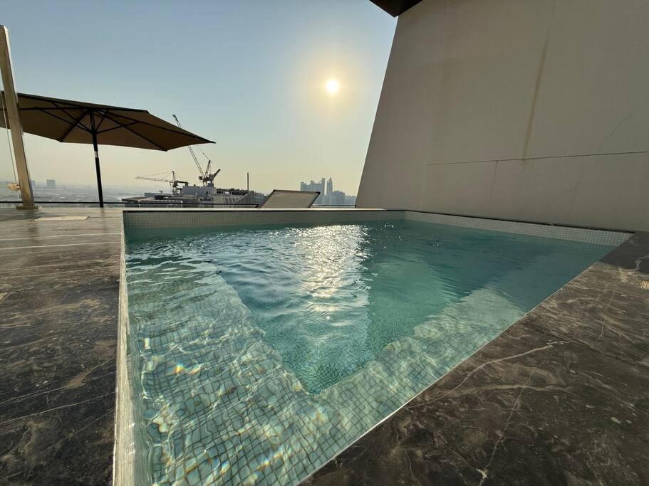 Private Pool Penthouse, Downtown Apartment *