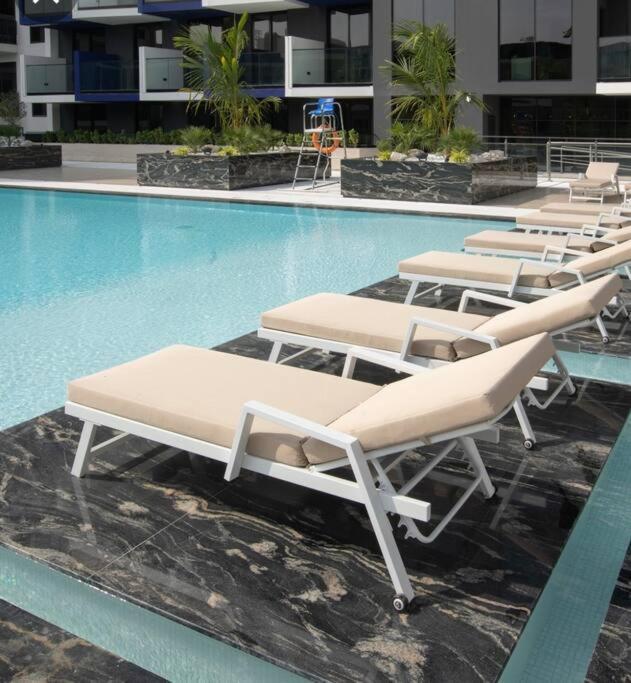 Private Pool Penthouse, Downtown Apartment Dubai